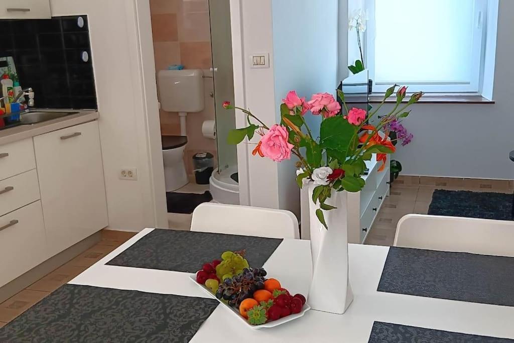Lovely Apartment Morje - Koper Old Town Buitenkant foto